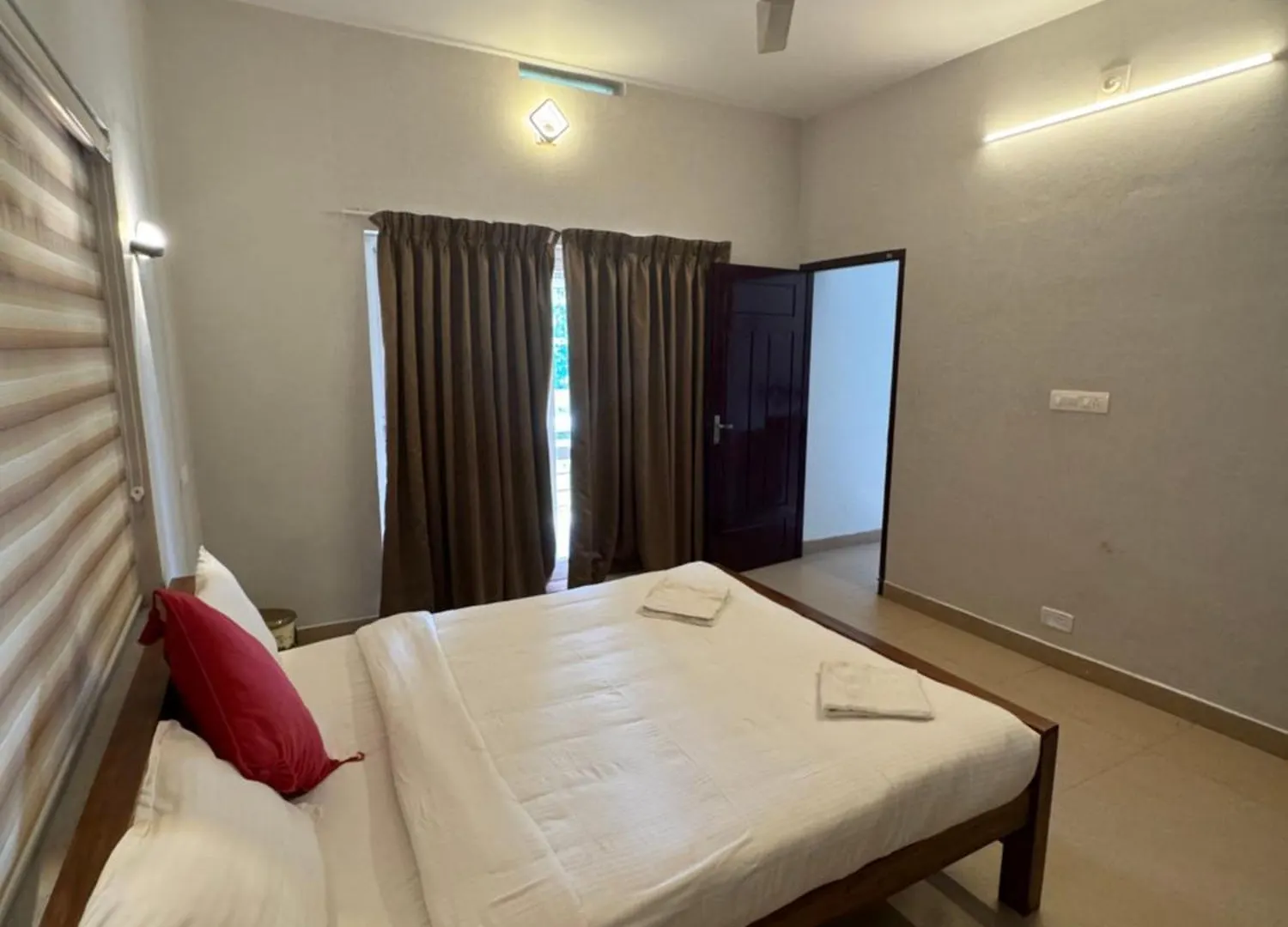 Theeram Riverside Holiday Home Māla India
