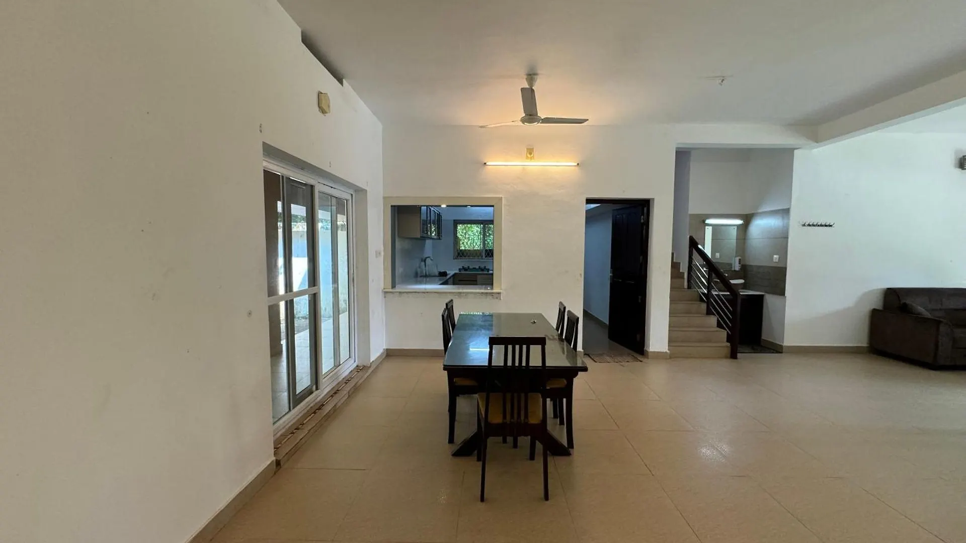 Theeram Riverside Holiday Home Māla